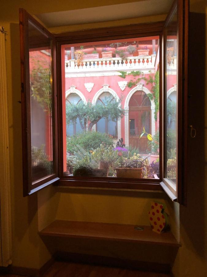 Casa Isotta Acomodação com café da manhã Quartu SantʼElena Exterior foto