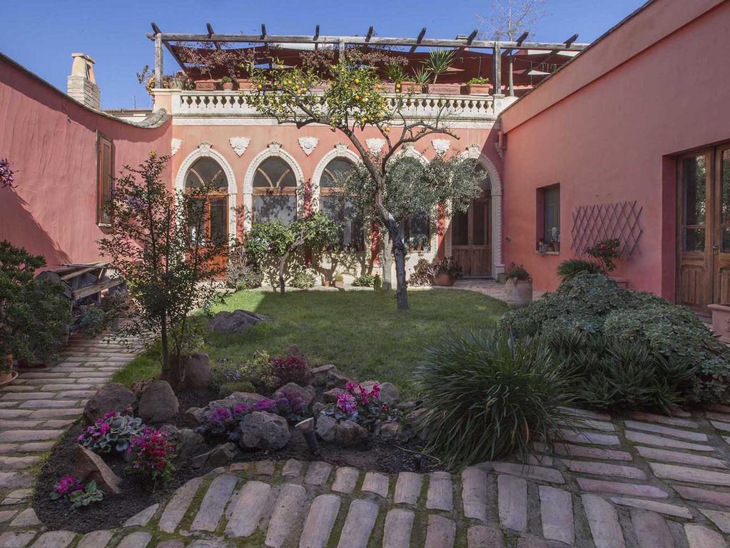 Casa Isotta Acomodação com café da manhã Quartu SantʼElena Exterior foto