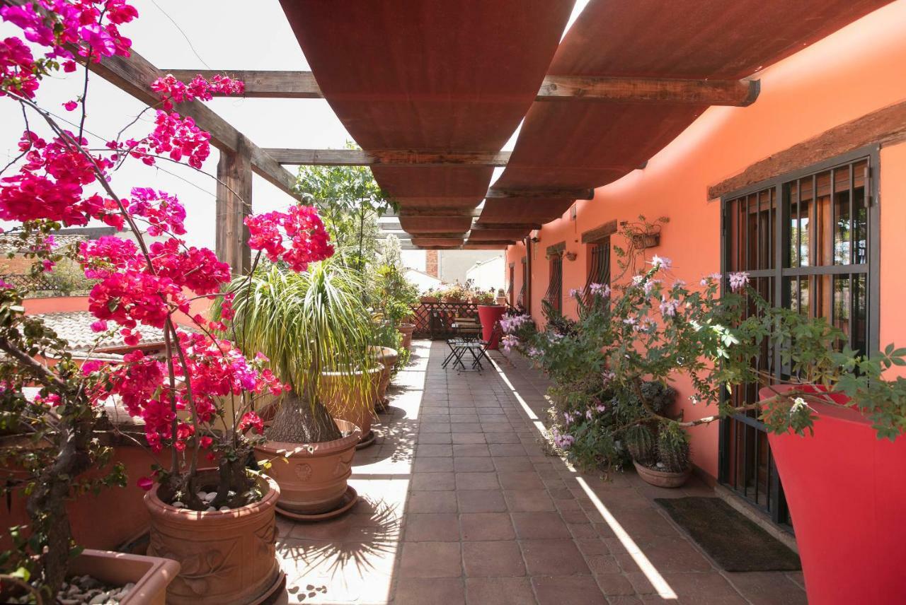Casa Isotta Acomodação com café da manhã Quartu SantʼElena Exterior foto